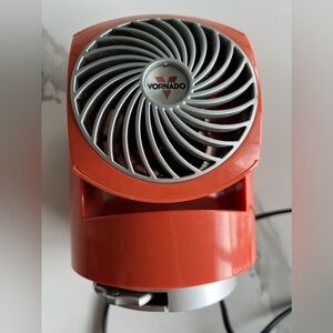 Vornado Flippi V6 Personal Air Circulator Fan